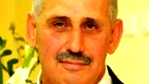 " إن أجت غنّت ، وإن ما أجت غنّت "
