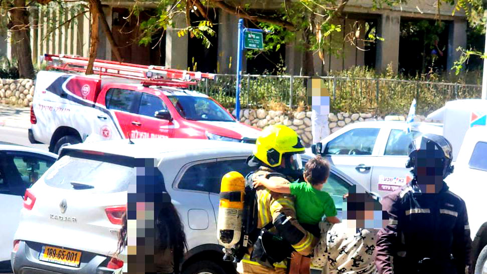 بئر السبع: تخليص عائلات واطفال جراء حريق في منزل