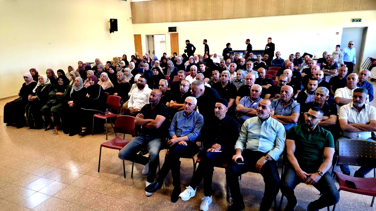 بلدية كفرقرع تحتفي بتوديع حجاج بيت الله الحرام في أجواء إيمانية مؤثرة