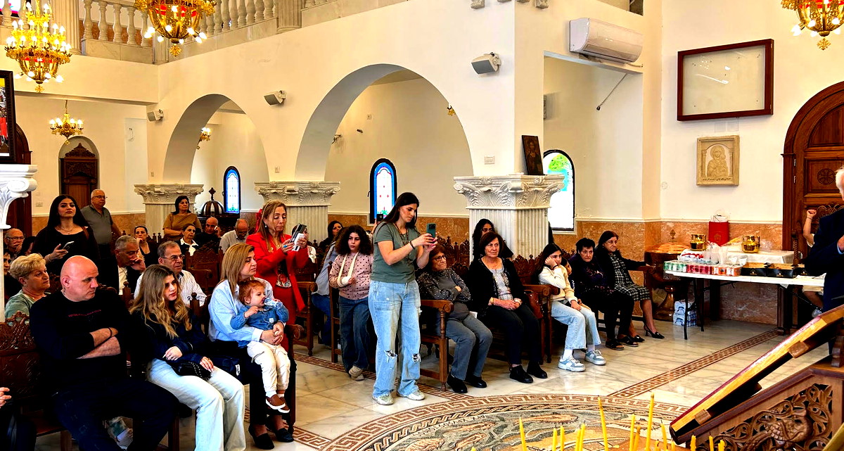 زيارة الطائفة الأرثوذكسية في يافة الناصرة لكنيسة الروم الأرثوذكس في كفرسميع في القداس الالهي لأحد المخلّع