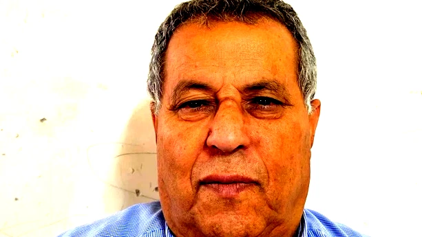 الإنسان يولد وعقله شاشة بيضاء