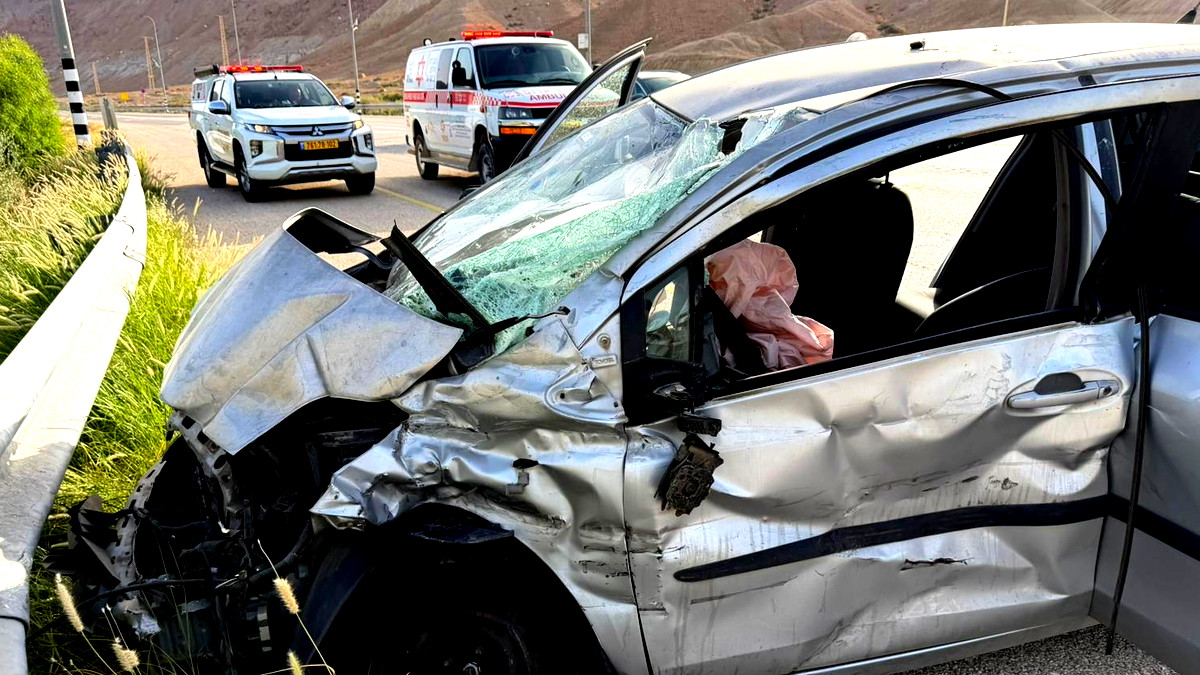 شارع 90 (قرب كاليا): إصابة شابتين إحداهما بجراح متوسطة إثر حادث طرق
