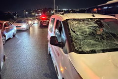 زيمر: إصابة رجل (50 عاما) بجراح خطيرة إثر تعرضه لحادث طرق