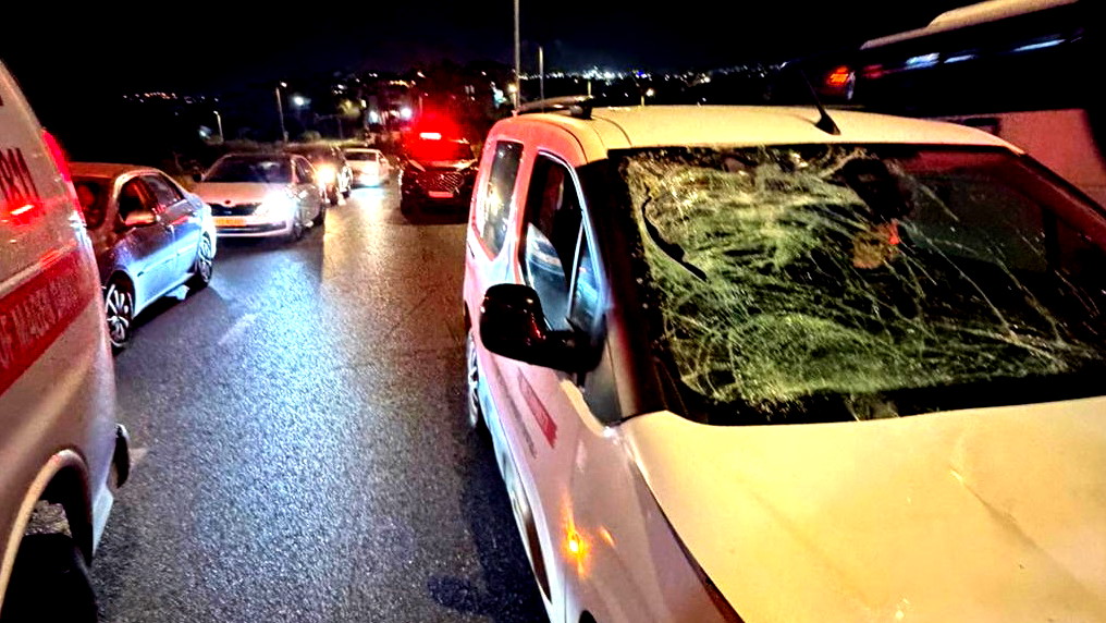 زيمر: إصابة رجل (50 عاما) بجراح خطيرة إثر تعرضه لحادث طرق