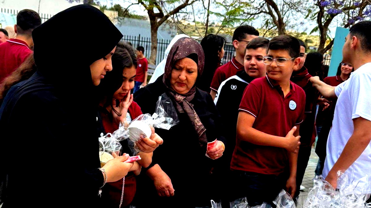 بازار جنة عدن في مدرسة الحلان الإعدادية يحقق نجاحًا مميزًا في سخنين 