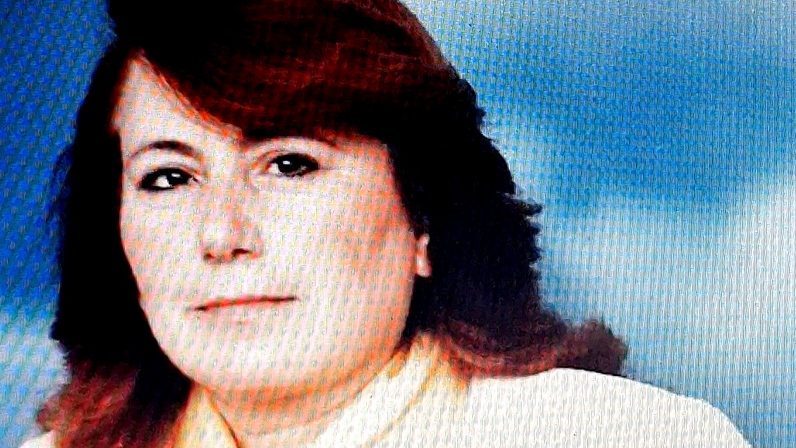 موشحات للربيع       جَنِّه عالأرض       بقلم أسماء طنوس المكر          