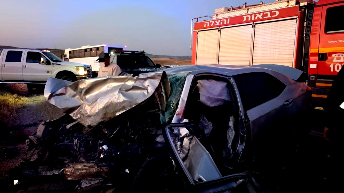 شارع رقم 316 (مفترق ناحل يتير) بالنقب: مصرع شاب (20 عاماً) وإصابة 3 آخرين في حادث طرق مروع