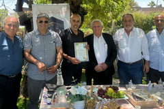 زيارة وفد "منتدى عزوتنا" إلى بيت رئيس بلدية رهط السابق فايز أبو صهيبان وتهنئته بعودته من الحج