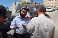 بعد طوبا الزنغرية... عضو الكنيست تسفي سوكوت يقتحم مدرسة في القدس ويستجوب مديرها