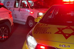 مفرق عرعرة النقب: إصابة رجل (34 عاماً) بجراح متوسطة إثر حادث "تراكتورون"
