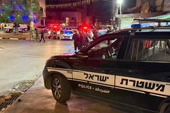 الشرطة: إطلاق نار خلال مطاردة مركبة مشبوهة في تل أبيب والعثور على شاب من الضفة مصابًا بالقرب من المكان