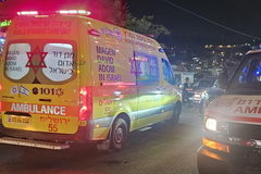 القدس: إصابة فتى (15 عاماً) بجراح متوسطة إثر حادث طرق أثناء ركوبه "سكوتر كهربائي"