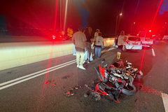 إصابة شاب (19 عاماً) بجروح خطيرة إثر حادث طرق على شارع 65 قرب "مساد"
