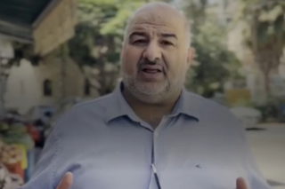 د. منصور عباس يعزي في الناصرة ويؤكّد: التزام الموحدة تجاه الناصرة وأهلها بخطة طوارئ لتوفير الأمن والأمان والعيش الكريم
