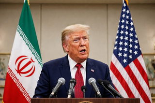 ترمب: إيران تريد اتفاقًا بأي ثمن ولن أوقع اتفاقًا إلا إذا كان مثاليًا