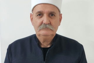 تكريمُ الإنسانِ في القرآنِ الكريمِ.