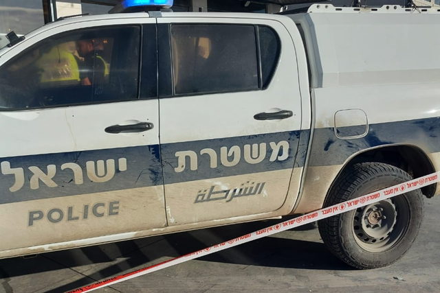 الشرطة والشاباك: توقيف شاب من مجد الكروم بشبهة التواصل مع جهة لبنانية وتنفيذ مهام أمنية