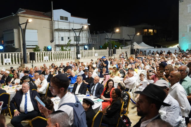 الجلسة السنوية الـ29 للجماعة الإسلامية الأحمدية في حيفا بحضور رئيس الدولة يتسحاق هرتسوغ ورجال دين وأكاديميين وشخصيات عامة
