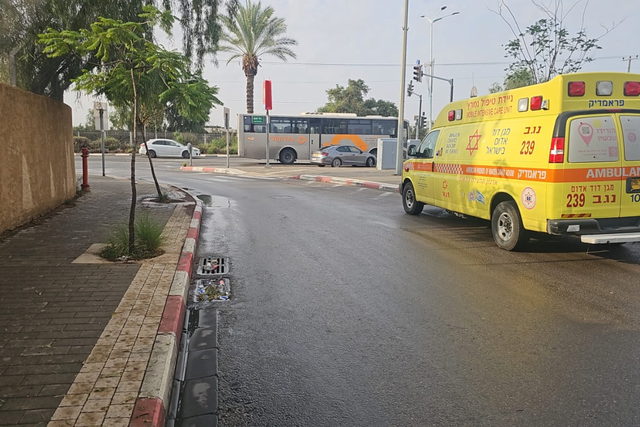 حرب الشّوارع! إصابة شاب (20 عامًا) بجروح خطيرة إثر حادث طرق وقع في رهط جنوبيّ البلاد