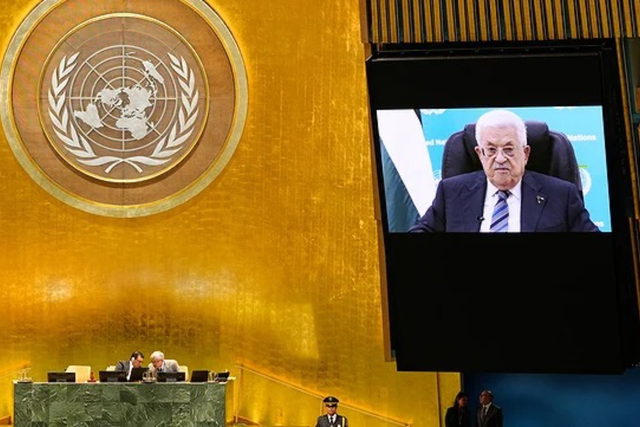 الرئيس الفلسطيني عبر الزووم أمام الجمعية العامة: غزة والتجويع وعودة اللاجئين ودولة فلسطينية منزوعة السلاح