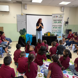 المكتبة العامة في كفرمندا تنظم ساعة سرد قصة لجميع لمدارس الابتدائية في البلدة
