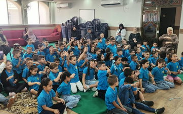 المكتبة العامة في كفرمندا تنظم ساعة سرد قصة لجميع لمدارس الابتدائية في البلدة
