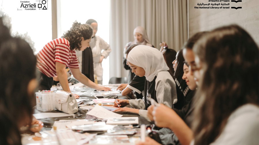 المكتبة الوطنية بالقدس توظّف مقتنياتها الأرشيفية لتنمية البحث والتفكير النقدي والإبداع لدى طلاب ومعلّمي المدارس العربية