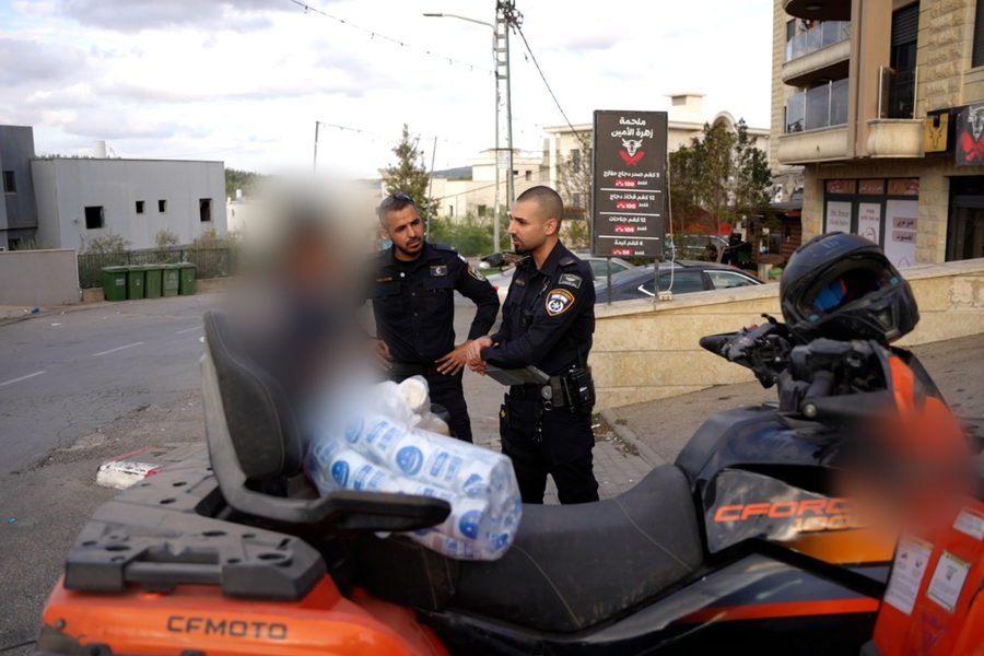 سُجلّت بحقه 30 مخالفة مرورية! اعتقال شاب (22 عامًا) من يافة الناصرة يقود تحت تأثير المخدّرات