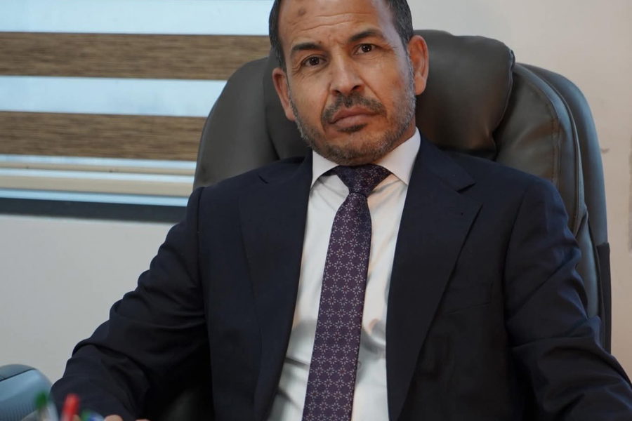 فخ الألوهية المصغَّرة- حين يتحول المنصب من تكليف بالخدمة إلى أداة استعباد