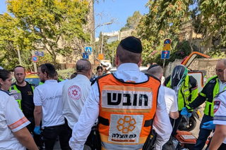 القدس: مصرع امرأة تبلغ نحو 70 عامًا بعد أن دهستها شاحنة