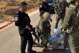 تحييد شاب من الضفة بشبهة محاولة تنفيذ عملية طعن وإضرام النار في مركبة.. الجيش الإسرائيلي يعلن ملاحقة مشتبه آخر