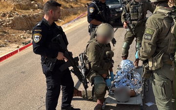 تحييد شاب من الضفة بشبهة محاولة تنفيذ عملية طعن وإضرام النار في مركبة.. الجيش الإسرائيلي يعلن ملاحقة مشتبه آخر