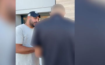 توثيق: دهس شرطي في اللد والفرار من المكان.. واعتقال المشتبه به بعد مطاردة قادت إلى المثلث