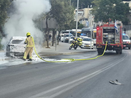 القدس: إصابة شخصَيْن أحدهما (50 عامًا) بحالة خطيرة من جرّاء انفجار مركبة