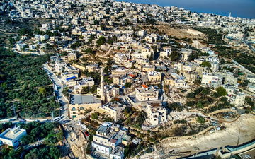 سكان أم طوبا في القدس الشرقية وبمكوم وعير عميم يعترضون على مخطط لبناء 650 وحدة استيطانية في الحي