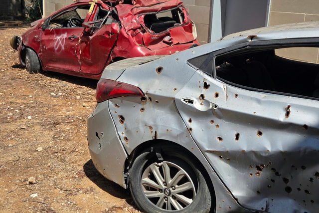 الجيش الإسرائيلي يكشف وثائق وتفاصيل جديدة حول هجوم 7 أكتوبر: خطط للخطف، أزياء عسكرية مزيفة، ومساعٍ للوصول إلى "غوش دان"