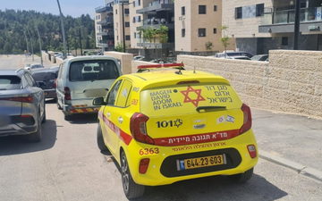 إصابة عامل بجراح خطيرة إثر حادث عمل في ورشة بناء بالجليل الأعلى