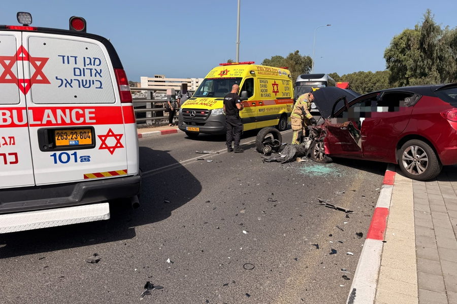 حيفا: إصابة رجلين بحادث طرق أحدهما بحالة خطيرة