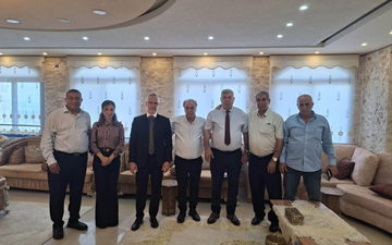 سفير سويسرا السيد سيمون غايز بوهلر يحلّ ضيفًا على قرية المشهد