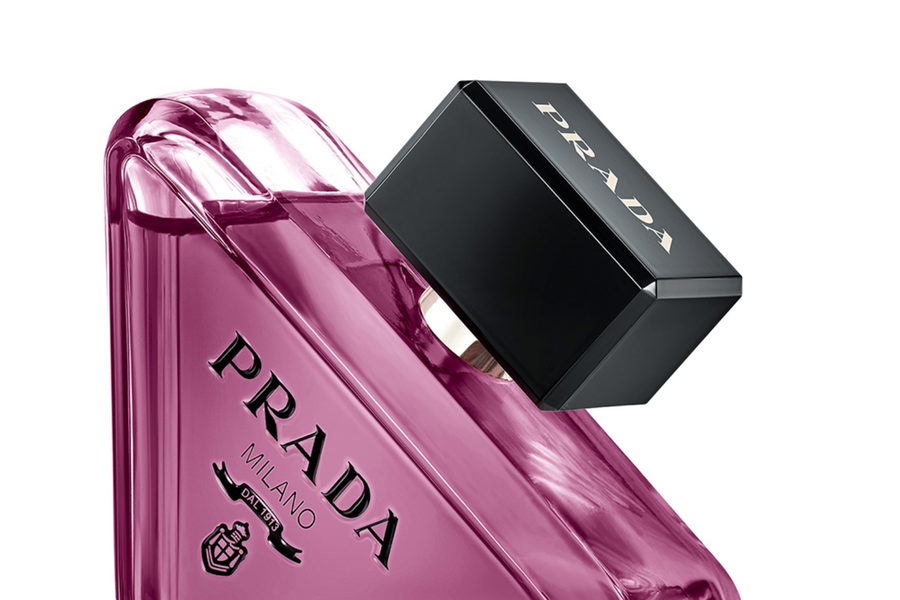 Prada Paradoxe Sweet Chemistry ينضم إلى عالم العطور في ديوتي فري "جيمس ريتشاردسون"