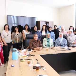 مركز مساواة من جسر الزرقاء: لا تنمية عادلة دون شراكة النساء في التخطيط وصنع القرار