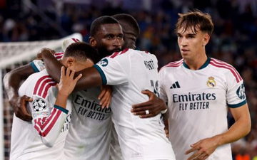 بعد خروج فينيسيوس.. ريال مدريد يصعق روما بـ "ريمونتادا" قاتلة