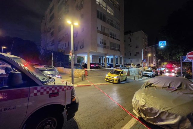 فجر اليوم: إصابة 4 أشخاص جراء حريق في مبنى سكني من 3 طوابق في تل أبيب