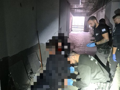 مداهمات في كريات آتا والمنطقة: اعتقال 5 عمال من دون تصاريح وإصابة شرطي بدهس دراجة نارية