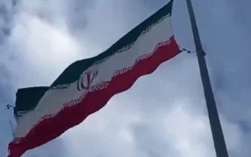 البحرية الإيرانية: هجوم أميركي يستهدف قاعدة كنارك جنوب شرقي إيران وإصابة جنديين