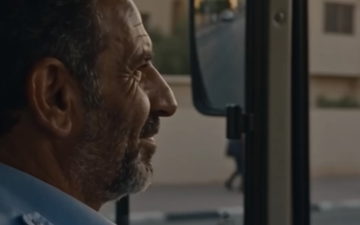 العنصرية ضد سائقينا لازم توقف. إطلع صوّت!