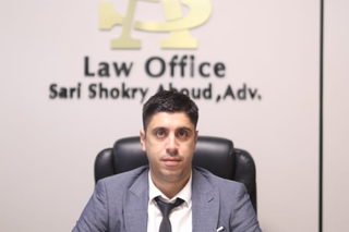تمديد اعتقال مشتبه بيومين والمحامي ساري عبود يؤكد: "المخدرات ضُبطت في منطقة مفتوحة ولا صلة لموكلي بها"