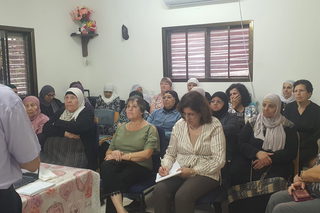 الكاتب الصحافي زياد شليوط يقدم عرضا توثيقيا عن أعلام الأدب الشفاعمريين في نادي موفيت