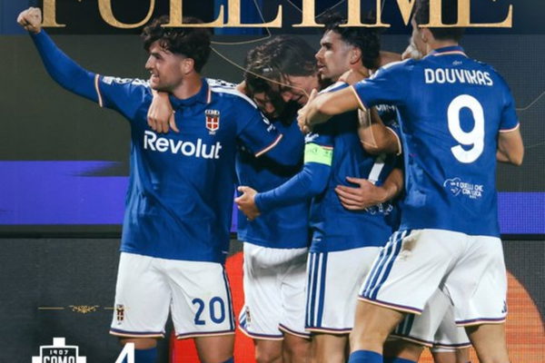 كومو يذل مانشستر يونايتد برباعية.. وغلطة سراي يفاقم أزمة ليل