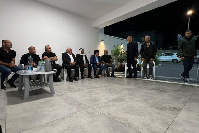 وفد من منتدى عزوتنا يزور دالية الكرمل لتقديم واجب العزاء بوفاة والدة الأستاذ الدكتور أكرم حسون